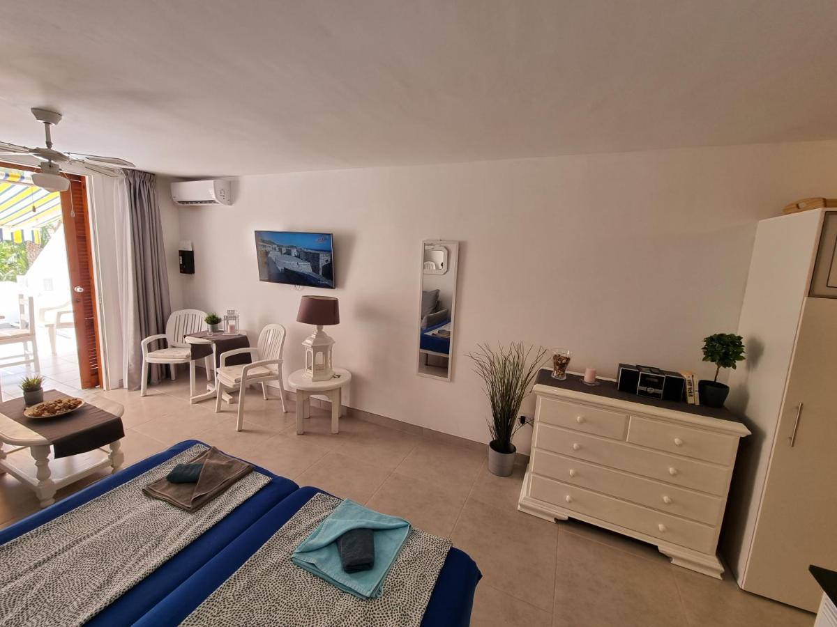 Studio No 2 Just 100 To Beach And Sea, Large Terrace, Heated Pool, Wifi, Aircondition For A Fee ปลายาเดลาสอเมริกาส ภายนอก รูปภาพ